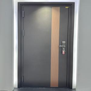 Entrance door